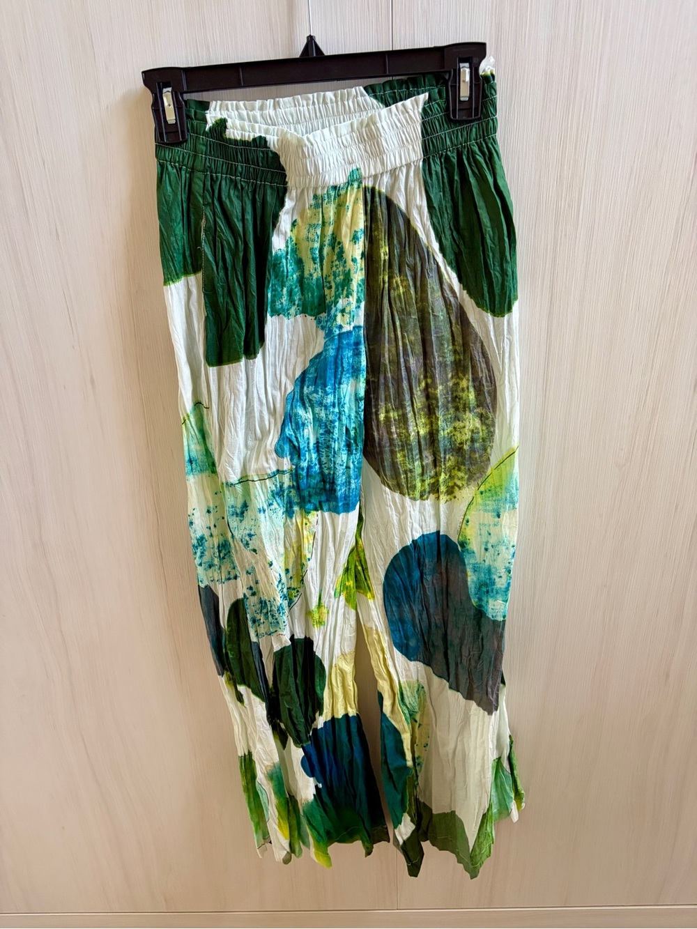 Green & Blue Leaf Print Wide-Leg Pants